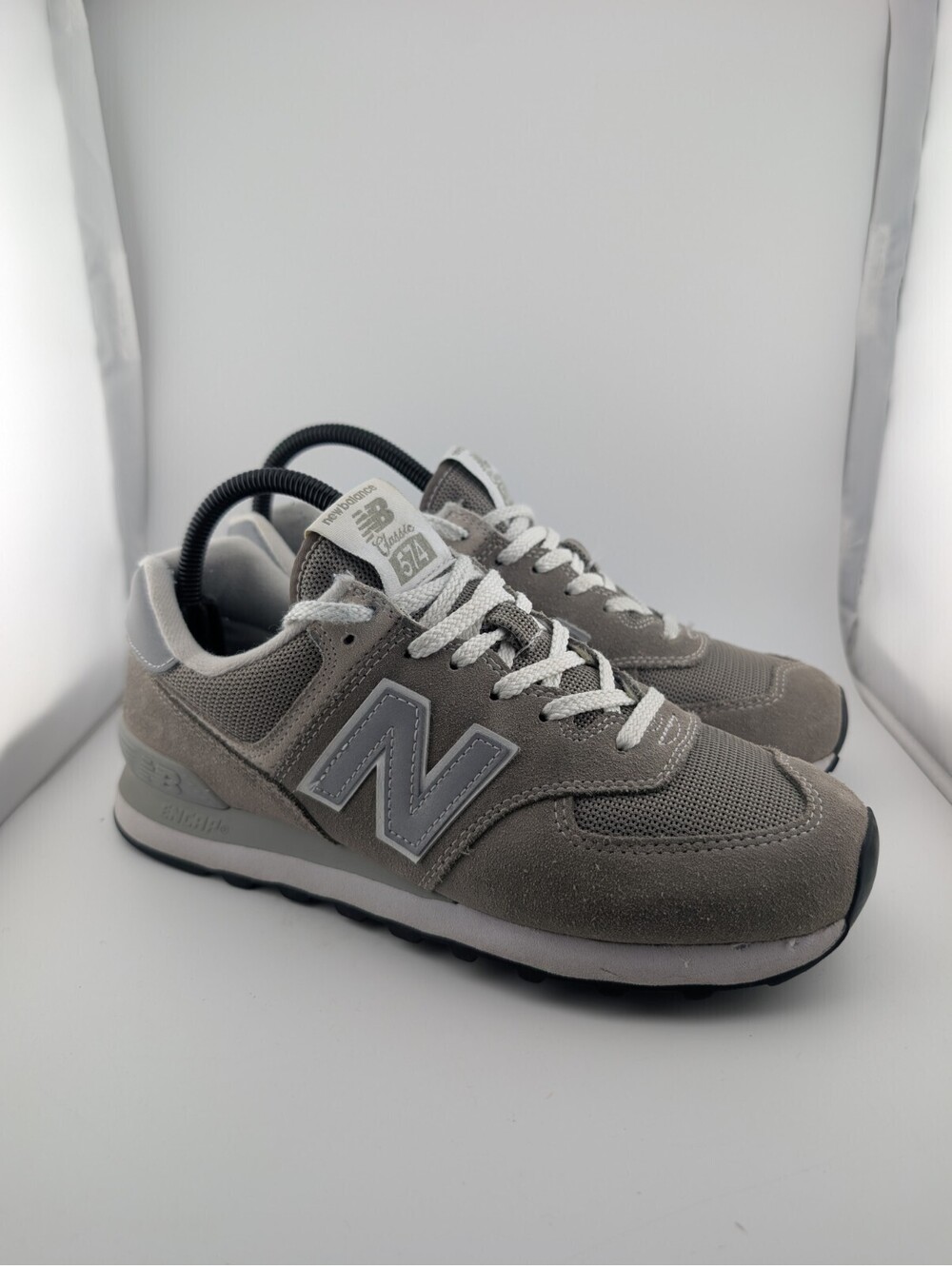 New Balance Women's Size 9 Classic 574 Light Gray Suede Sneakers